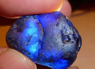 blue sapphire