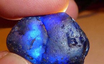 blue sapphire